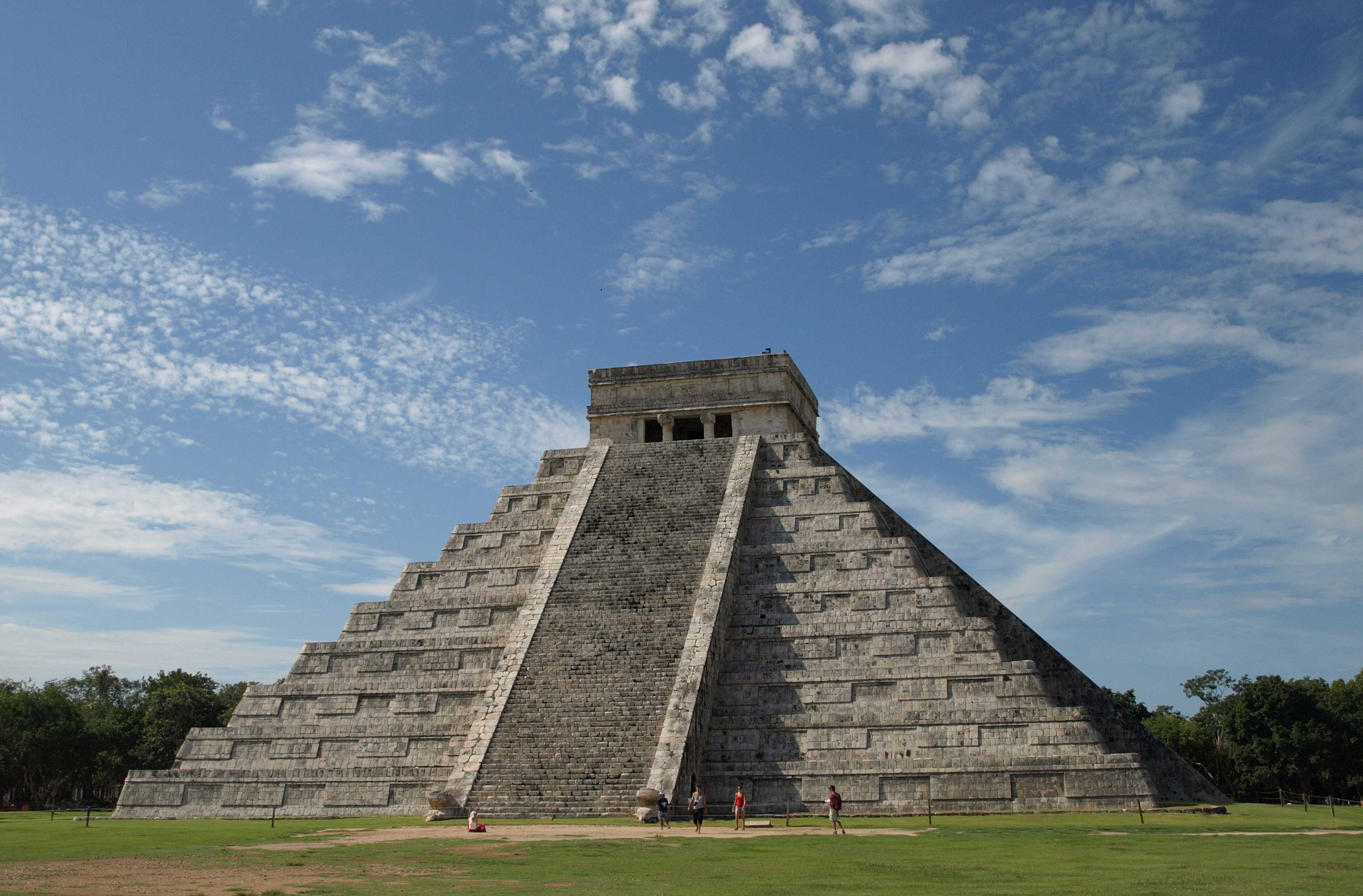 CHICHEN-ITZA-MEXICO